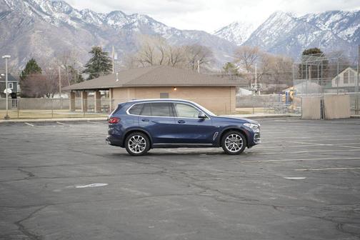 2023 BMW X5 PHEV xDrive45e