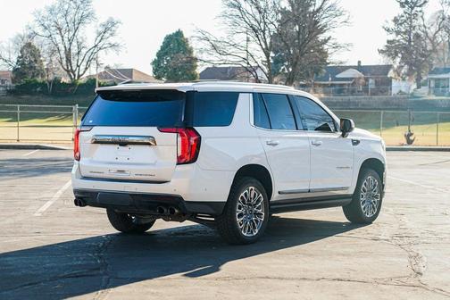 2023 GMC Yukon Denali Ultimate