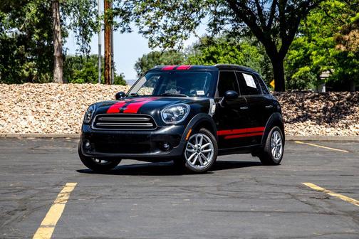 Black Metallic 2015 MINI Countryman Cooper
