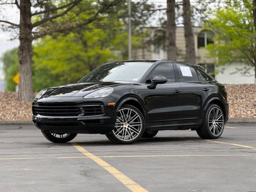 Black 2020 Porsche Cayenne Cayenne