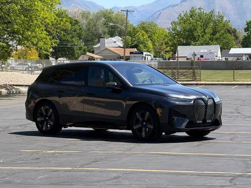 Dark Graphite Metallic 2025 BMW iX xDrive50