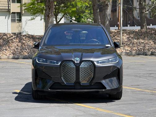 Dark Graphite Metallic 2025 BMW iX xDrive50
