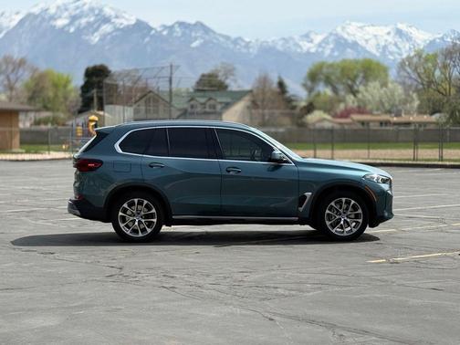 Blue Ridge Mountain Metallic 2024 BMW X5 xDrive40i