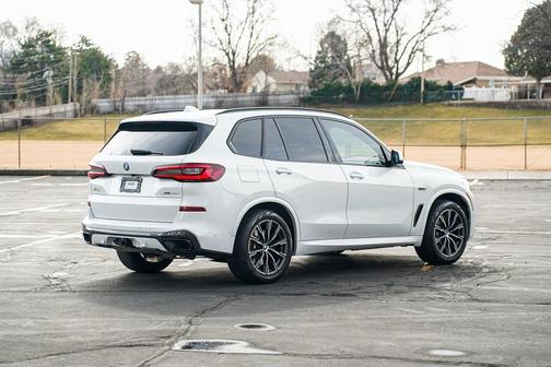 2022 BMW X5 PHEV xDrive45e