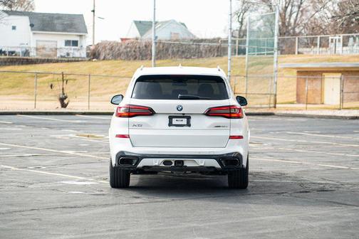 2022 BMW X5 PHEV xDrive45e