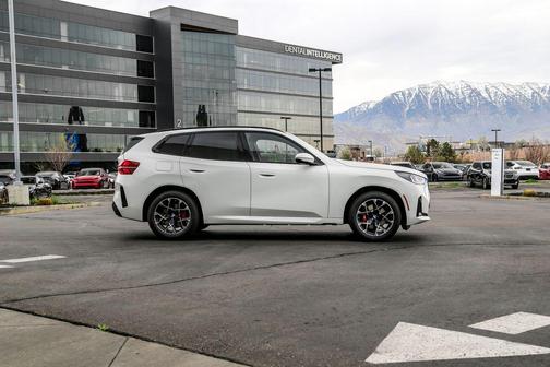 Alpine White 2026 BMW X3 30 xDrive