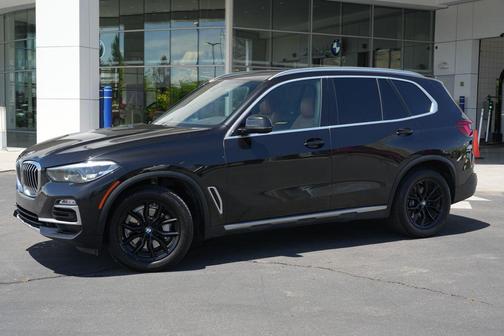 Black Sapphire Metallic 2019 BMW X5 xDrive40i