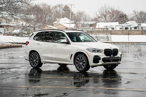 2023 BMW X5 M50i