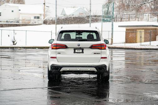 2023 BMW X5 M50i