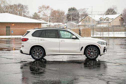 2023 BMW X5 M50i