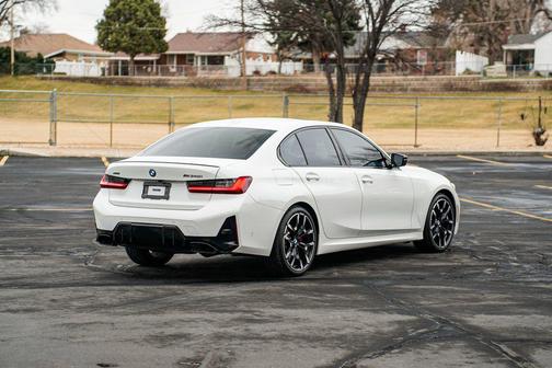 2025 BMW M340 xDrive