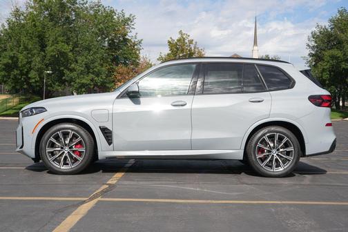 Brooklyn Grey Metallic 2026 BMW X5 PHEV xDrive50e