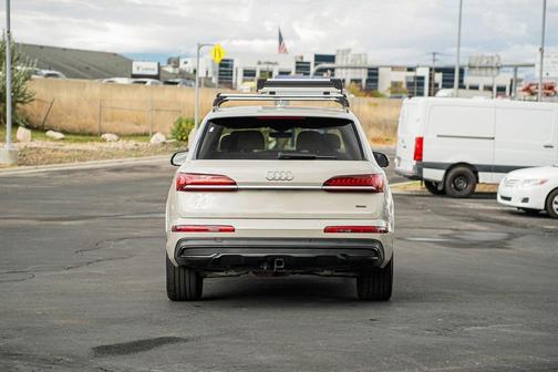 2020 Audi Q7 55 Premium Plus
