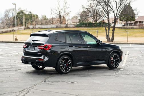 2023 BMW X3 M40i