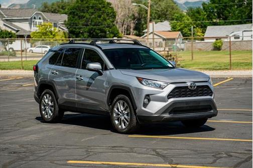 2020 Toyota RAV4 XLE Premium