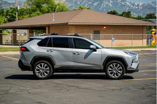 2020 Toyota RAV4 XLE Premium