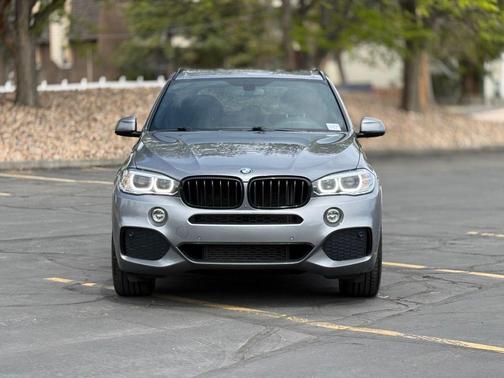 Space Gray Metallic 2018 BMW X5 xDrive35i