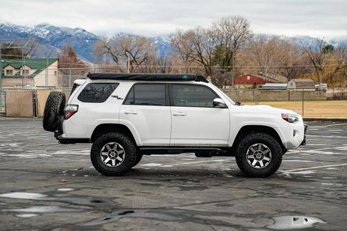 2023 Toyota 4Runner TRD Off Road