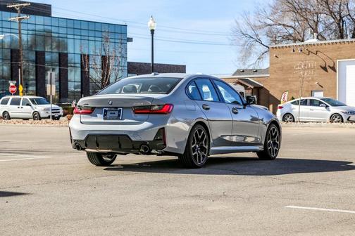 2026 BMW 330 xDrive NA