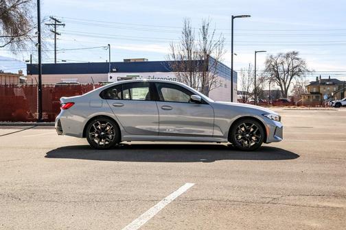 2026 BMW 330 xDrive NA