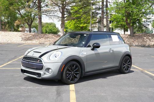 Gray Metallic 2018 MINI Hardtop Cooper S