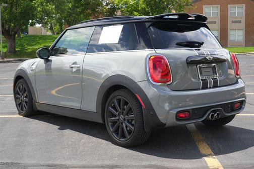 Gray Metallic 2018 MINI Hardtop Cooper S
