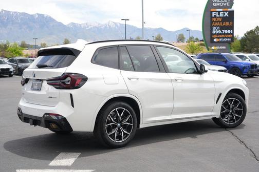 Alpine White 2024 BMW X3 xDrive30i