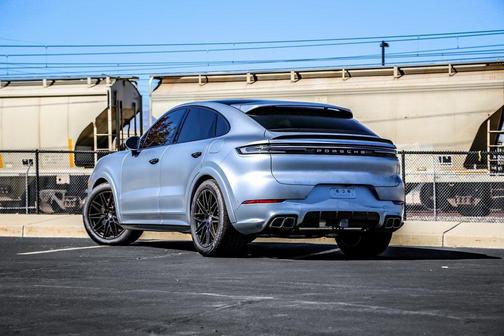 2025 Porsche Cayenne Turbo