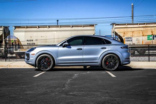2025 Porsche Cayenne Turbo
