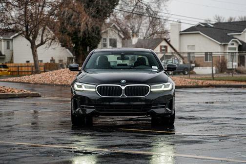 2022 BMW 530 i