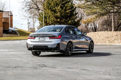 Skyscraper Grey Metallic 2026 BMW 330 xDrive NA