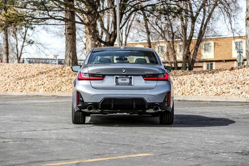 Skyscraper Grey Metallic 2026 BMW 330 xDrive NA