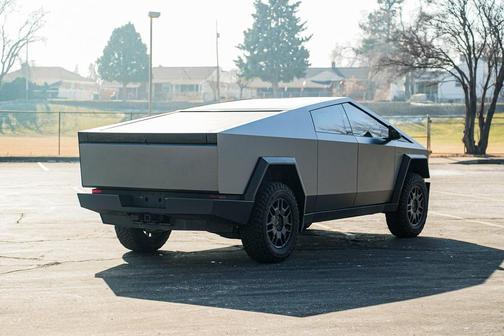 2024 Tesla Cybertruck All-Wheel Drive