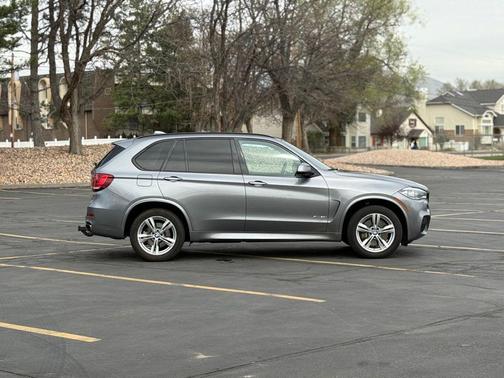 Space Gray Metallic 2015 BMW X5 xDrive50i