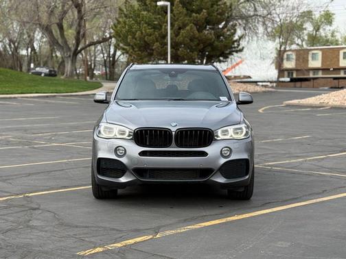 Space Gray Metallic 2015 BMW X5 xDrive50i
