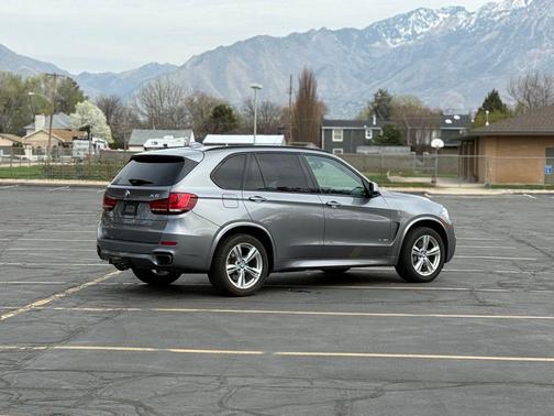 Space Gray Metallic 2015 BMW X5 xDrive50i