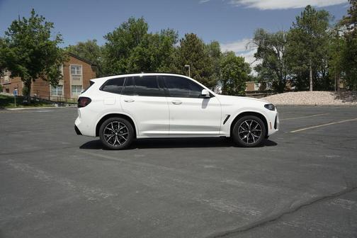 Alpine White 2024 BMW X3 xDrive30i