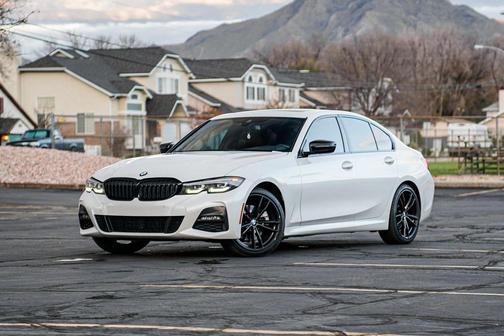 2022 BMW 330 xDrive