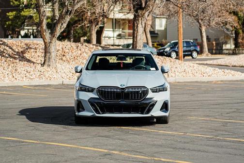 2025 BMW i5 xDrive40