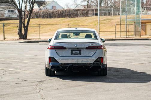 2025 BMW i5 xDrive40