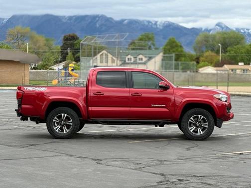 Barcelona Red Metallic 2019 Toyota Tacoma TRD Sport