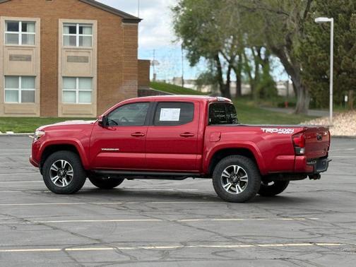 Barcelona Red Metallic 2019 Toyota Tacoma TRD Sport