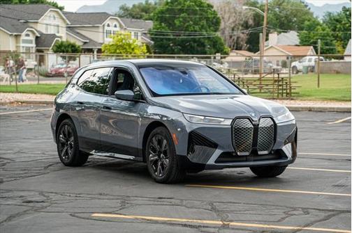 2025 BMW iX xDrive50