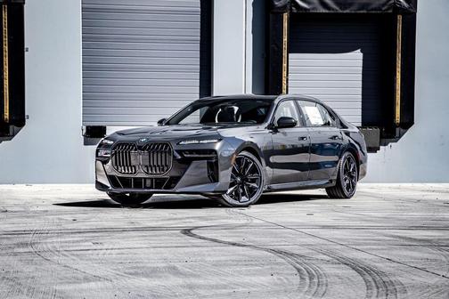Dravit Grey Metallic 2026 BMW 760 xDrive