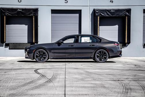 2026 BMW 760 xDrive