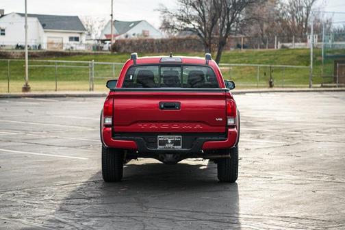 2016 Toyota Tacoma Base