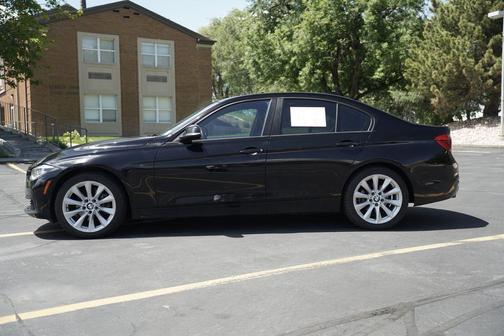 Jet Black 2016 BMW 320 i