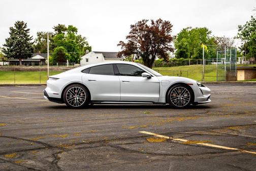 Carrara White Metallic 2020 Porsche Taycan Turbo