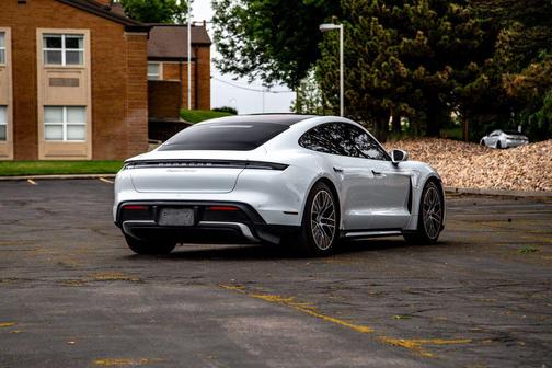 Carrara White Metallic 2020 Porsche Taycan Turbo