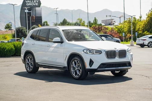 2023 BMW X3 xDrive30i
